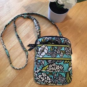 Vera Bradley Hip Star Cross Body Bag With ID Window